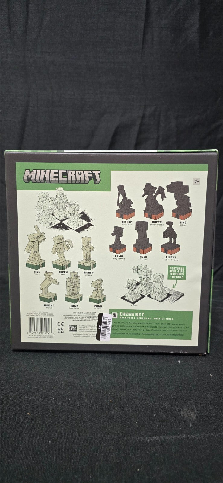 MINECRAFT Overworld Heroes Vs Hostile Mobs Chess Set