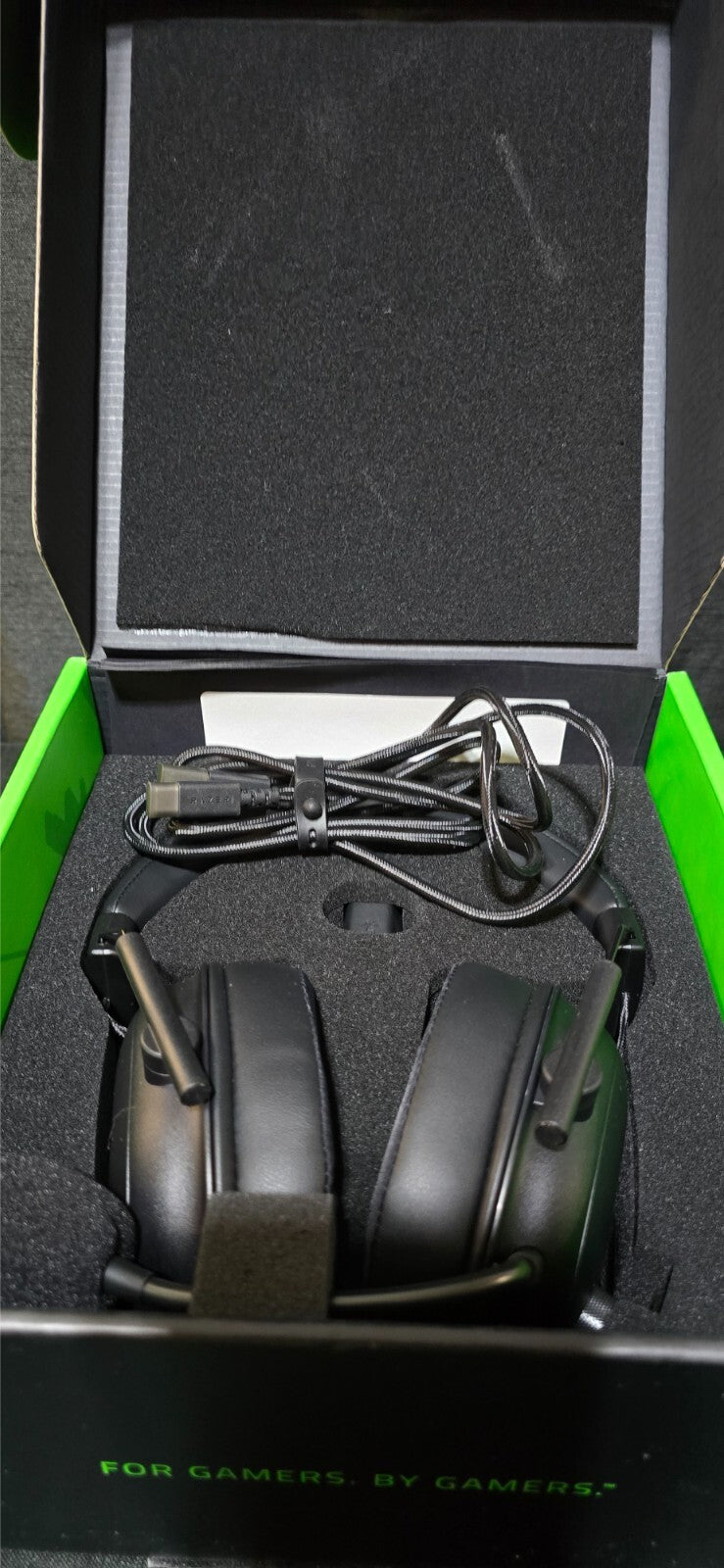 Razer BlackShark V2 Hyperspeed Wireless Gaming Headset - Black