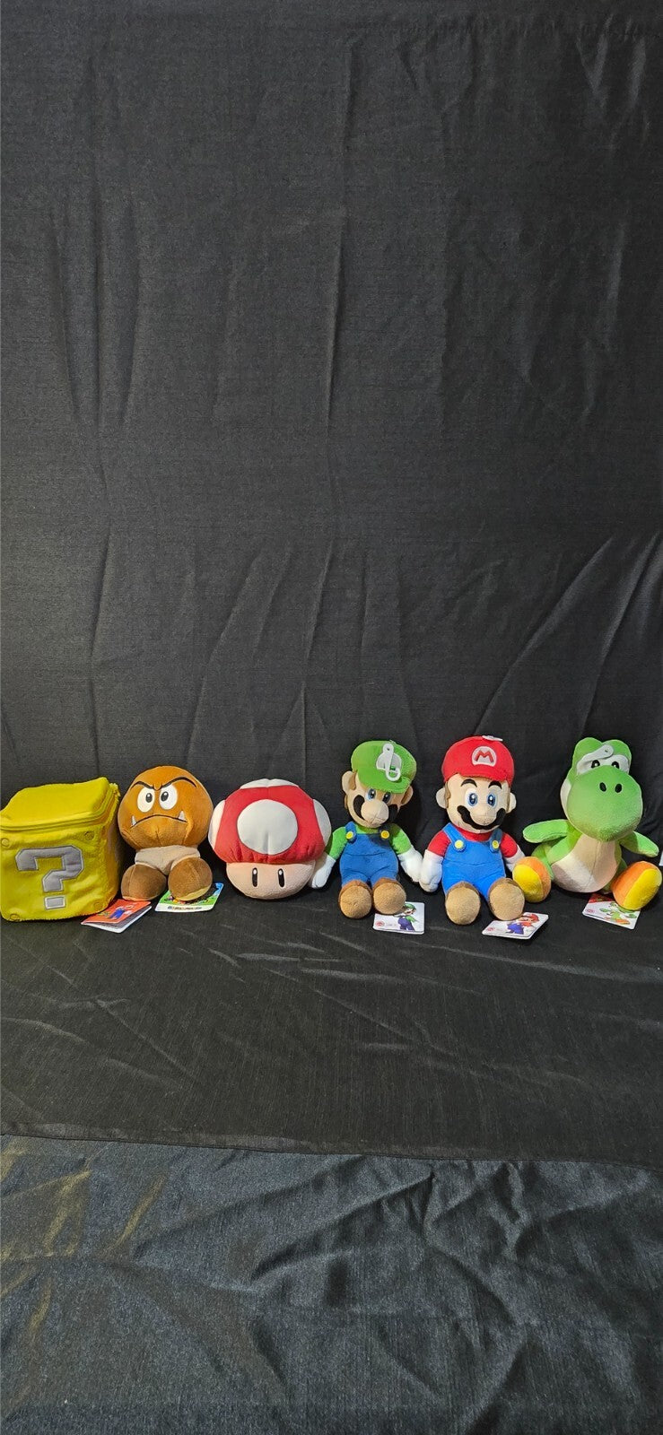 6 NINTENDO SUPER MARIO BROS PLUSHIES Mario, Luigi, Toad, Coinbox, Goomba, Yoshi