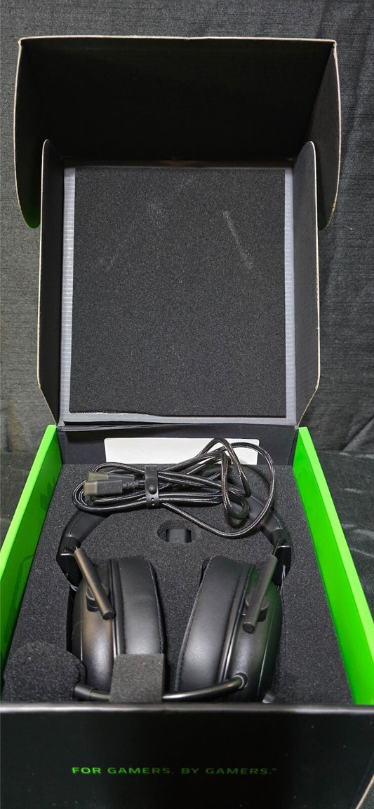 Razer BlackShark V2 Hyperspeed Wireless Gaming Headset - Black