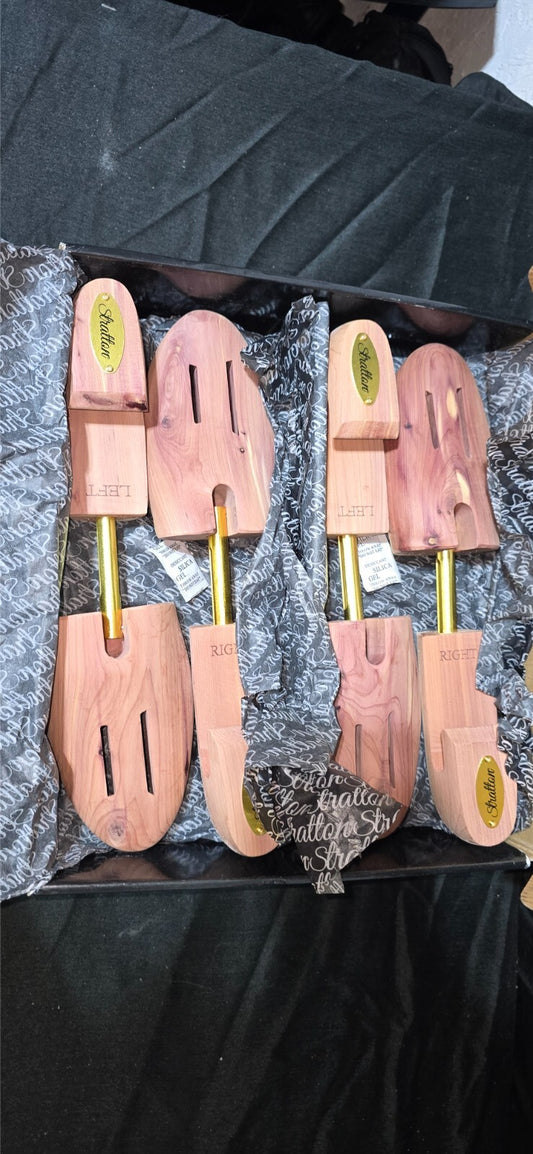 Stratton Cedar Wood Shoe Tree Shoe Sizes 9 - 10  4 Pack