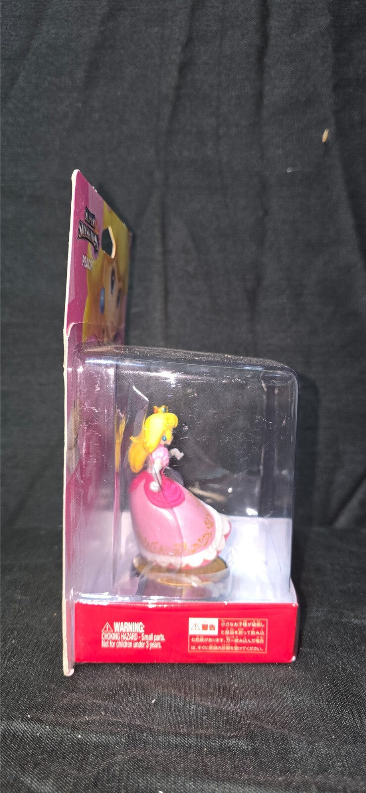Nintendo Princess Peach Super Smash Bros amiibo Figure